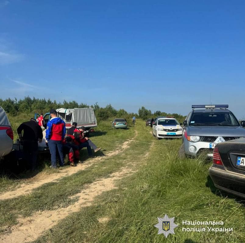 На Коломийщини шукають 5-річного хлопчика, який загубився у лісі 4