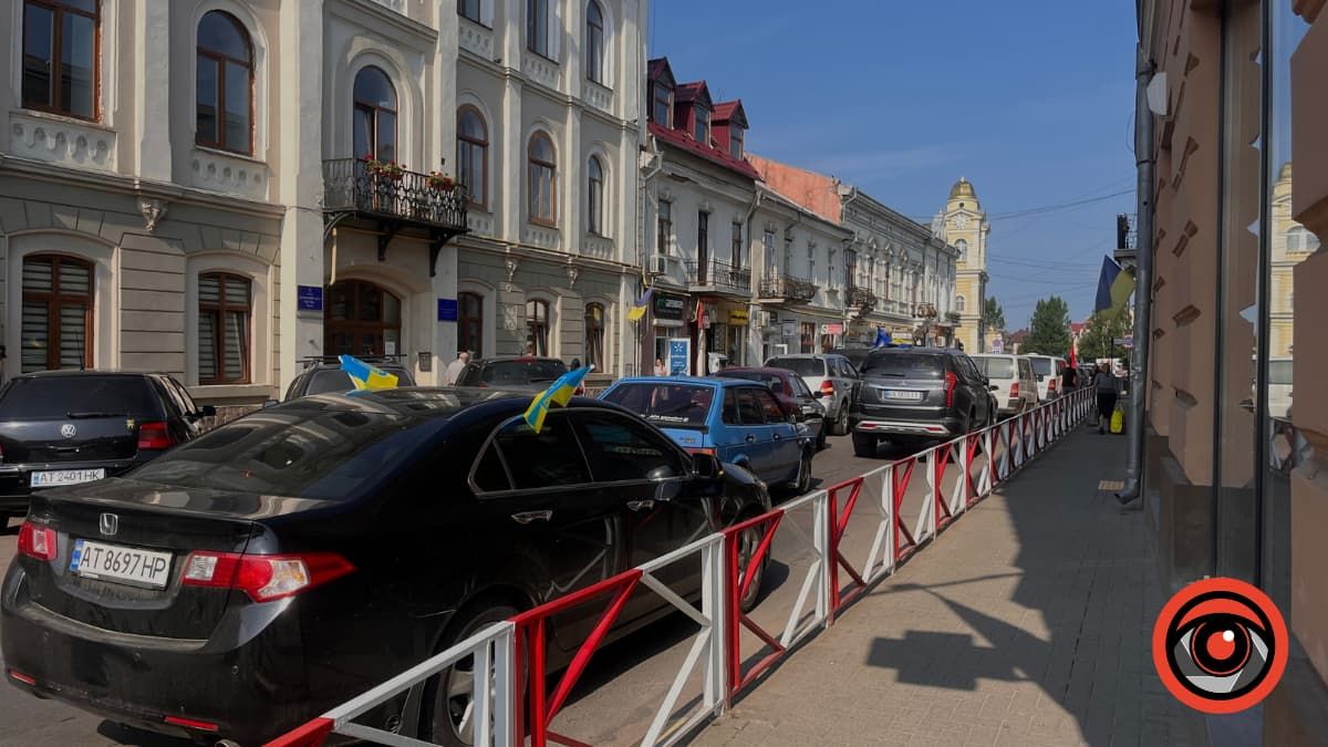 У Коломиї зустріли скорботний кортеж полеглого Героя Олександра Лесюка 4