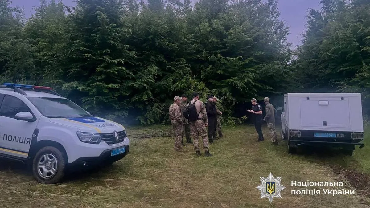 На Коломийщині третю добу тривають масштабні пошуки 5-річного Кирила Боднарука 1