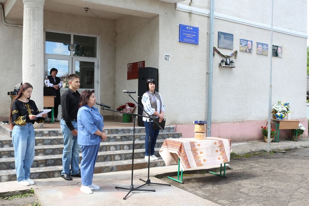 У Коломиї відкрили меморіальну дошку воїну Олександру Настащуку 7