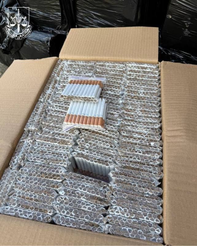 Мешканців Коломийщини викрили на масштабному виробництві тютюну та сигарет 2