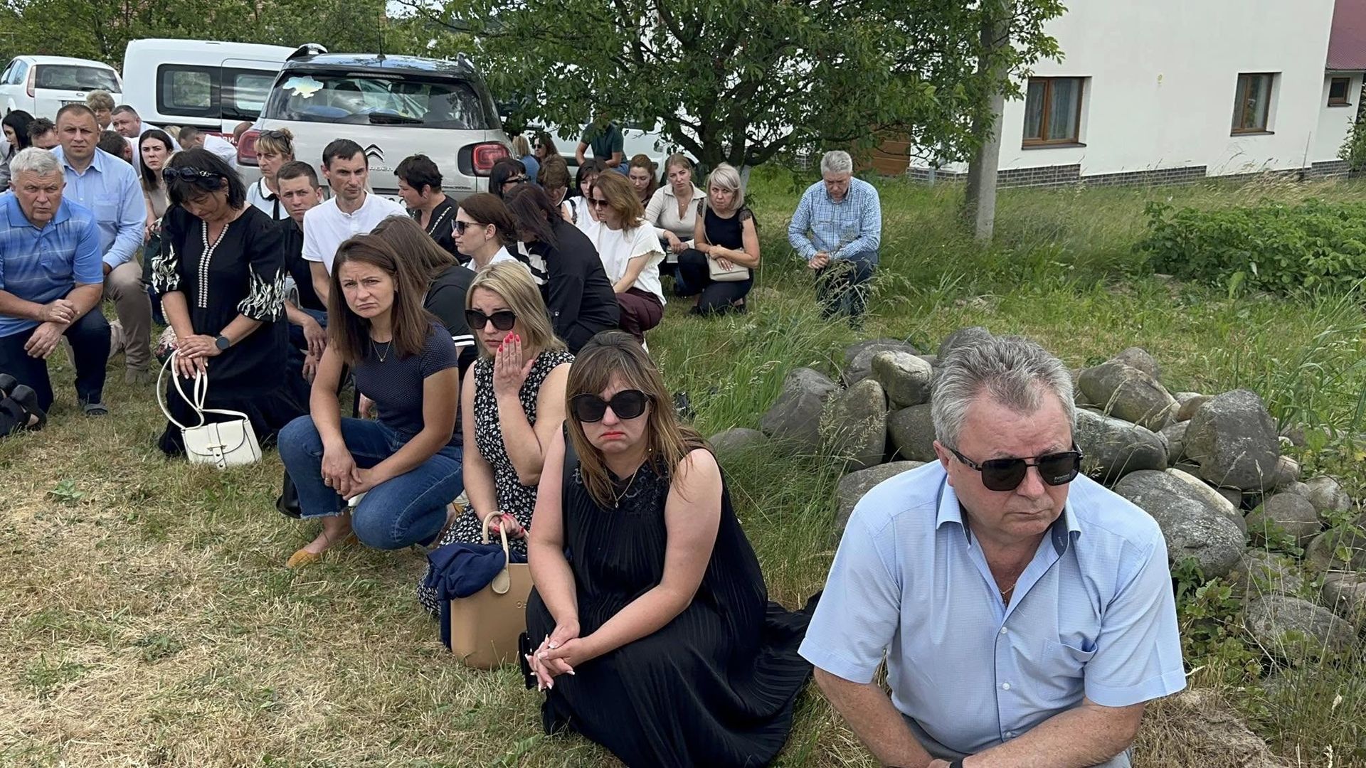 На Надвірнянщині провели в останню дорогу Героя Дмитра Ковалюка 10