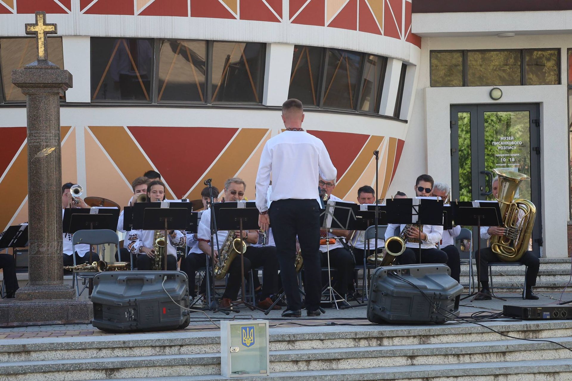 У Коломиї відбувся благодійний концерт колективу "Big Band" 5