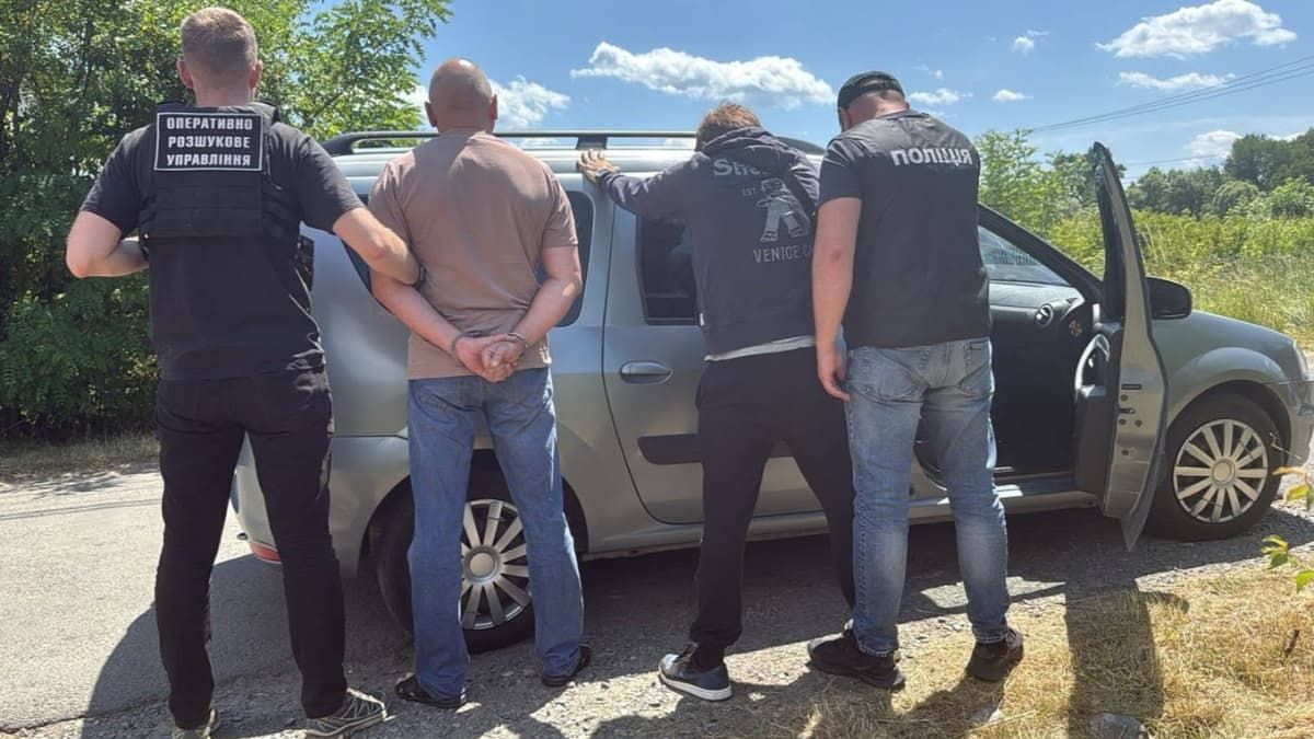 12 000 $ за "турпакет" до Словаччини: прикарпатець намагався незаконно потрапити за кордон