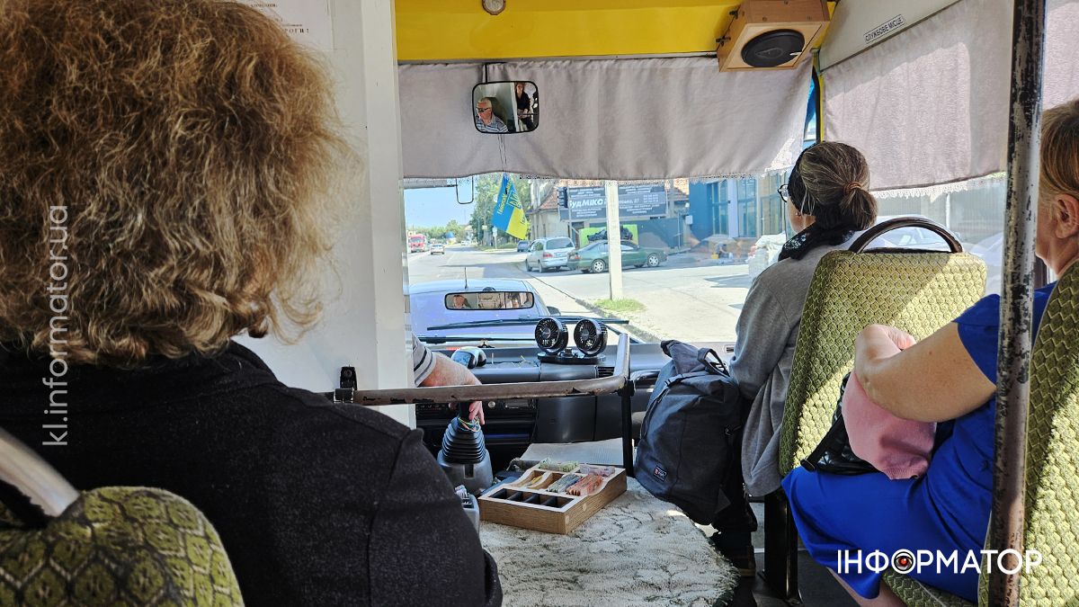 Де маршрутка? | Цілий мікрорайон Коломиї без графіків руху автобусів 6