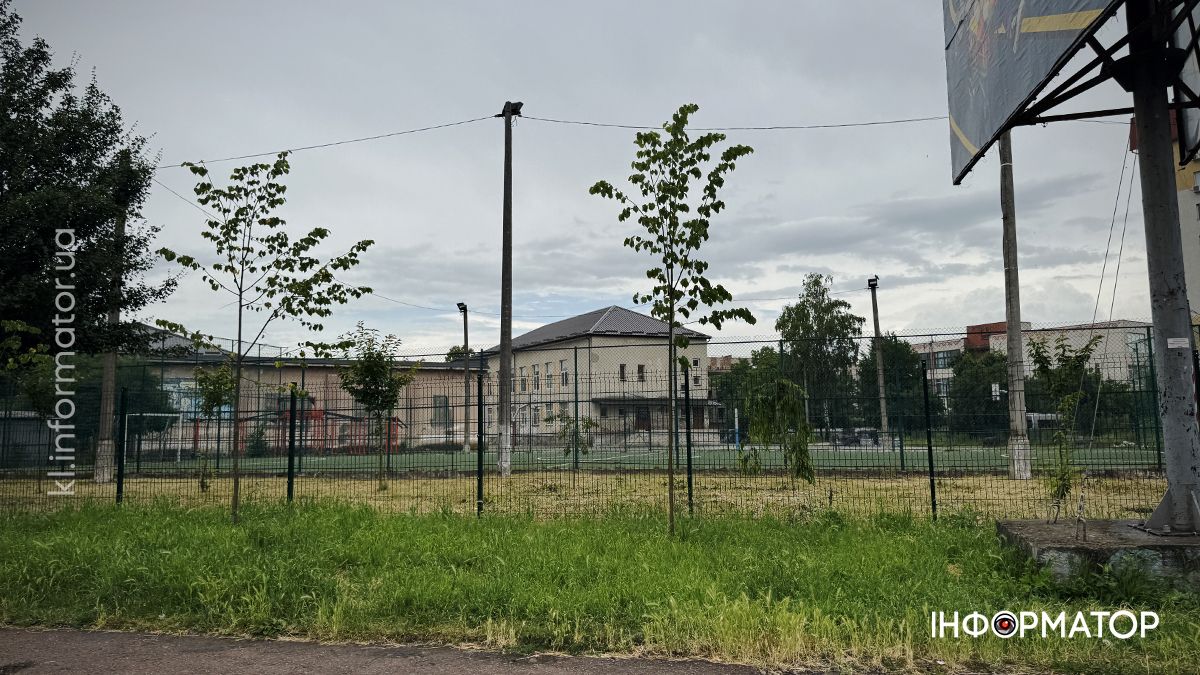 Де в Коломиї можна пограти в футбол: добірка полів зі штучним покриттям 4