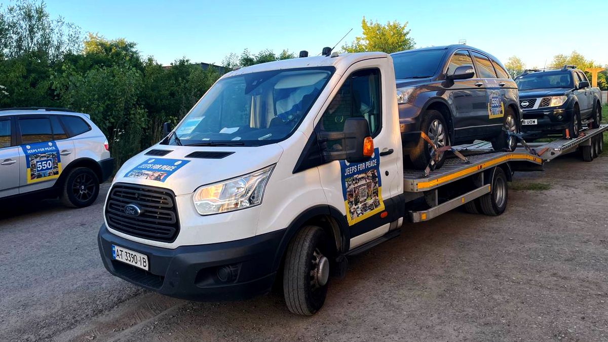 Волонтери "Jeeps for peace" доставили ще один конвой автівок для ЗСУ 2