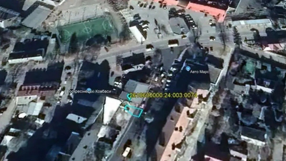 За 57 м² землі на аукціоні змагалося двоє коломийських підприємців 2