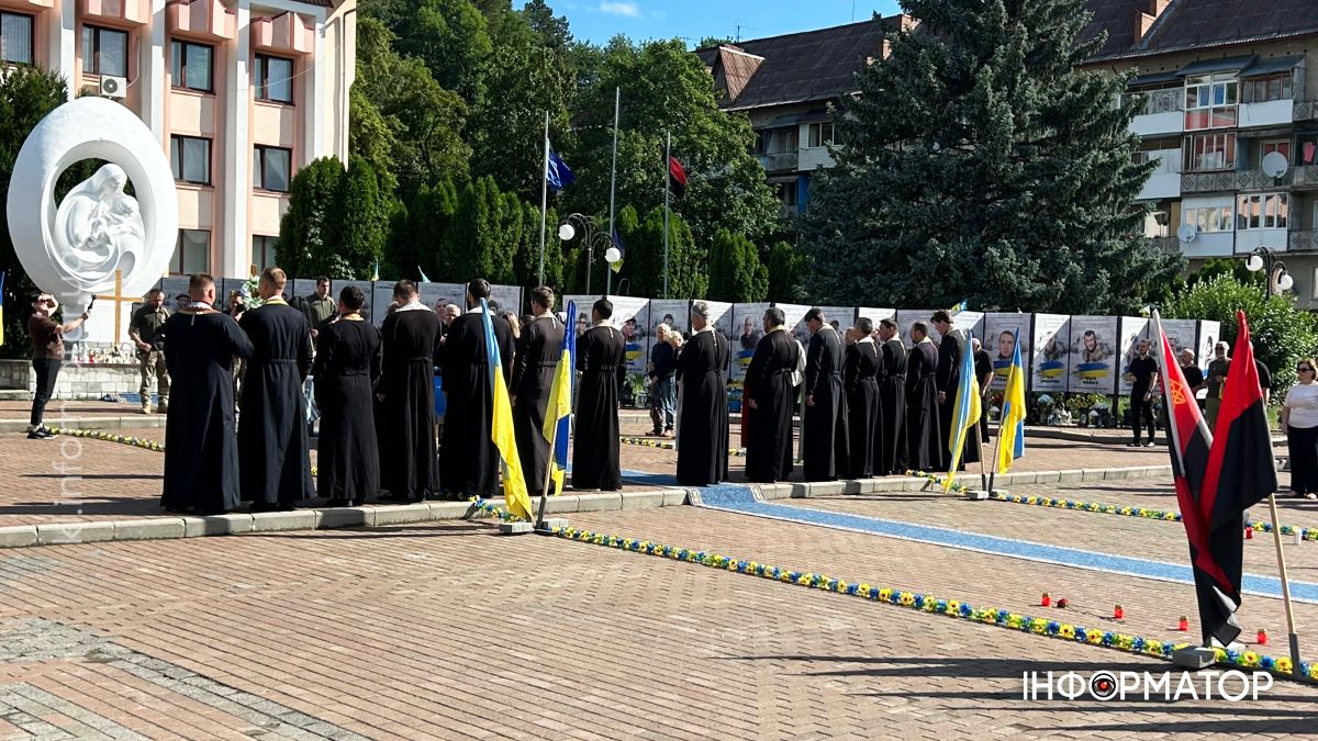 У Косові віддали шану загиблому воїну Сергію Пастухову 2