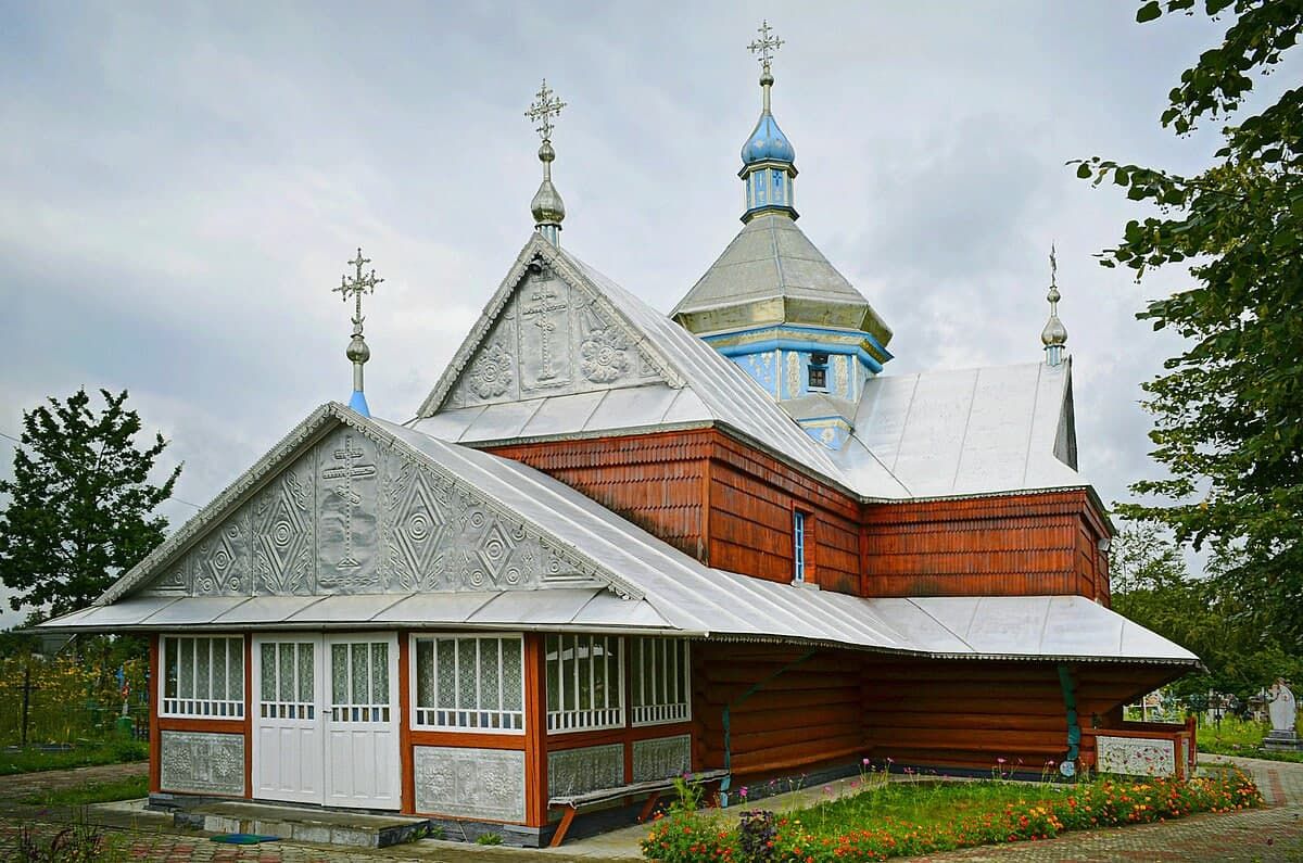 Храм у серці Карпат: найстаріша церква Гуцульщини досі відкрита для молитви 1