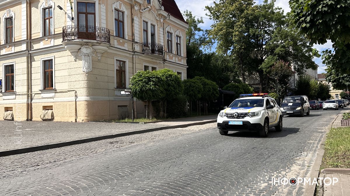 На вічний спочинок до Коломиї повернувся молодий захисник Арсен Деркач 3