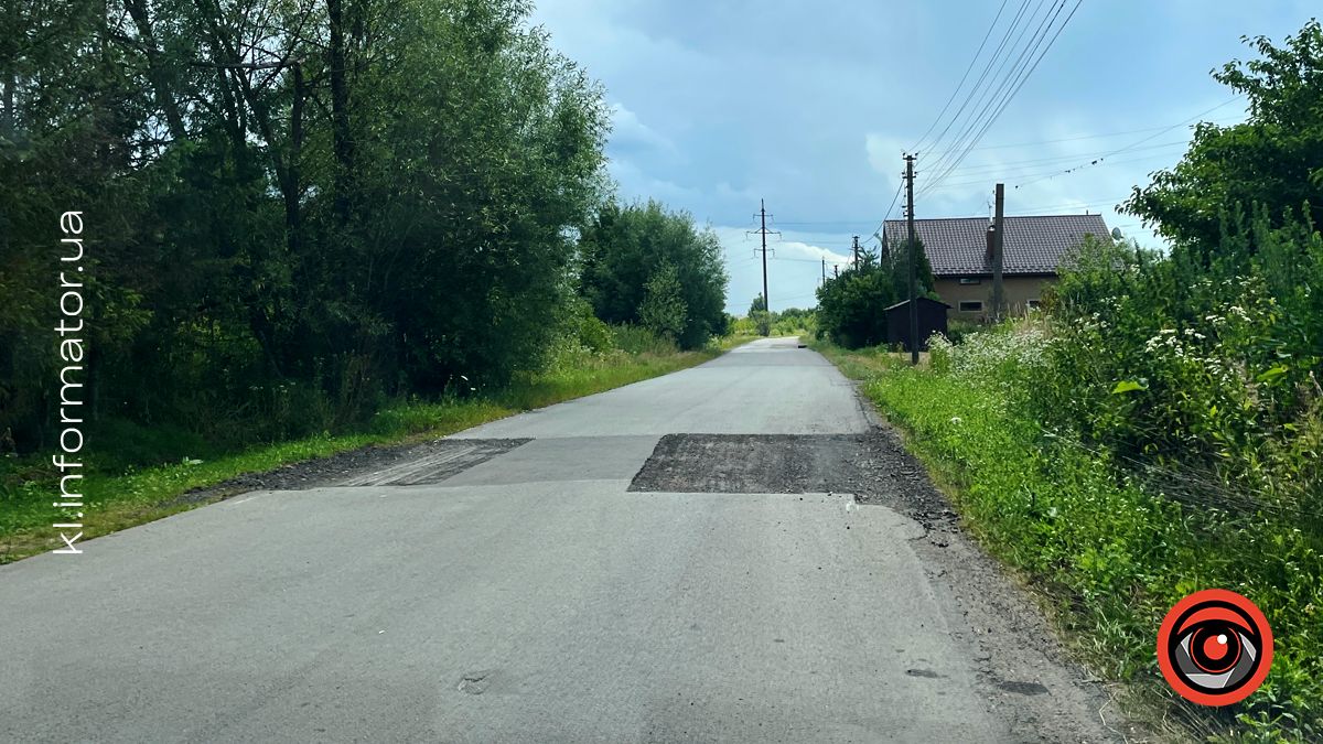 На вулиці Довбуша у Коломиї триває ремонт дорожнього покриття 3