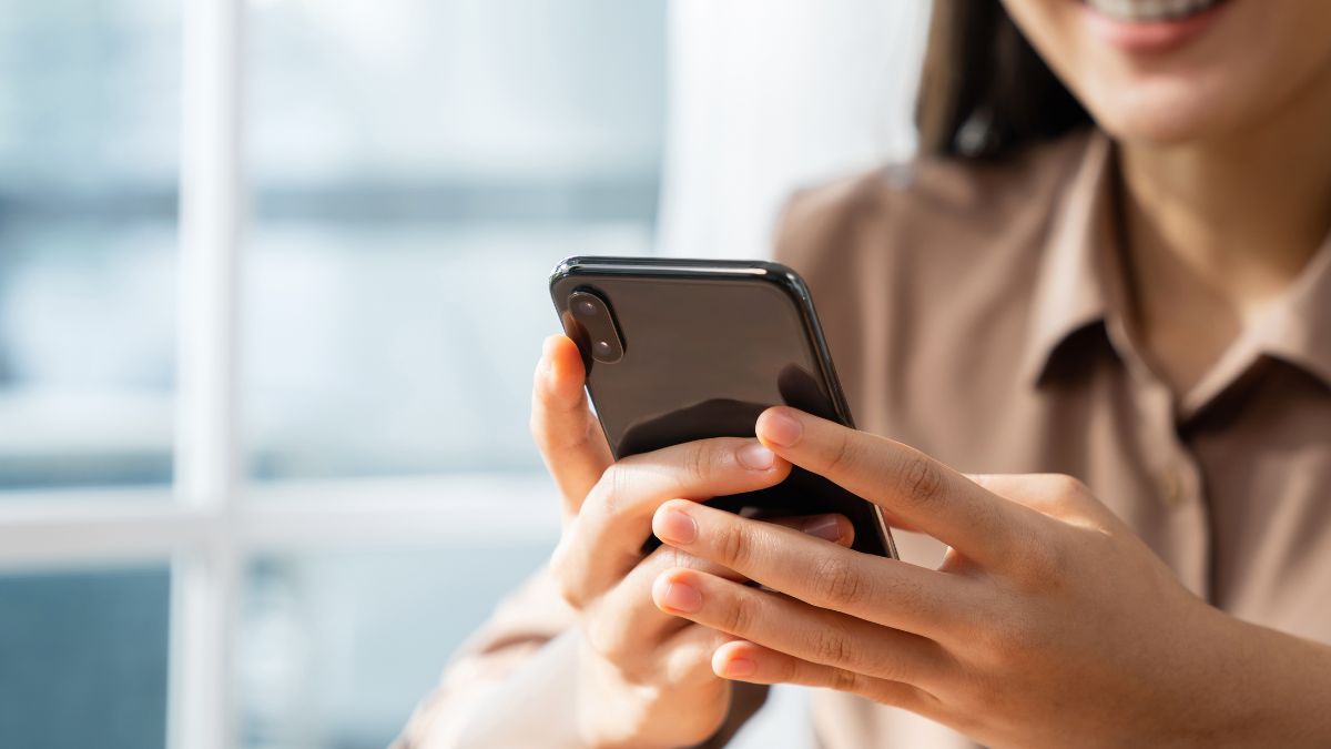 Мешканка Коломийщини хотіли заробити на бронюванні готелів, та потрапила у пастку шахраїв