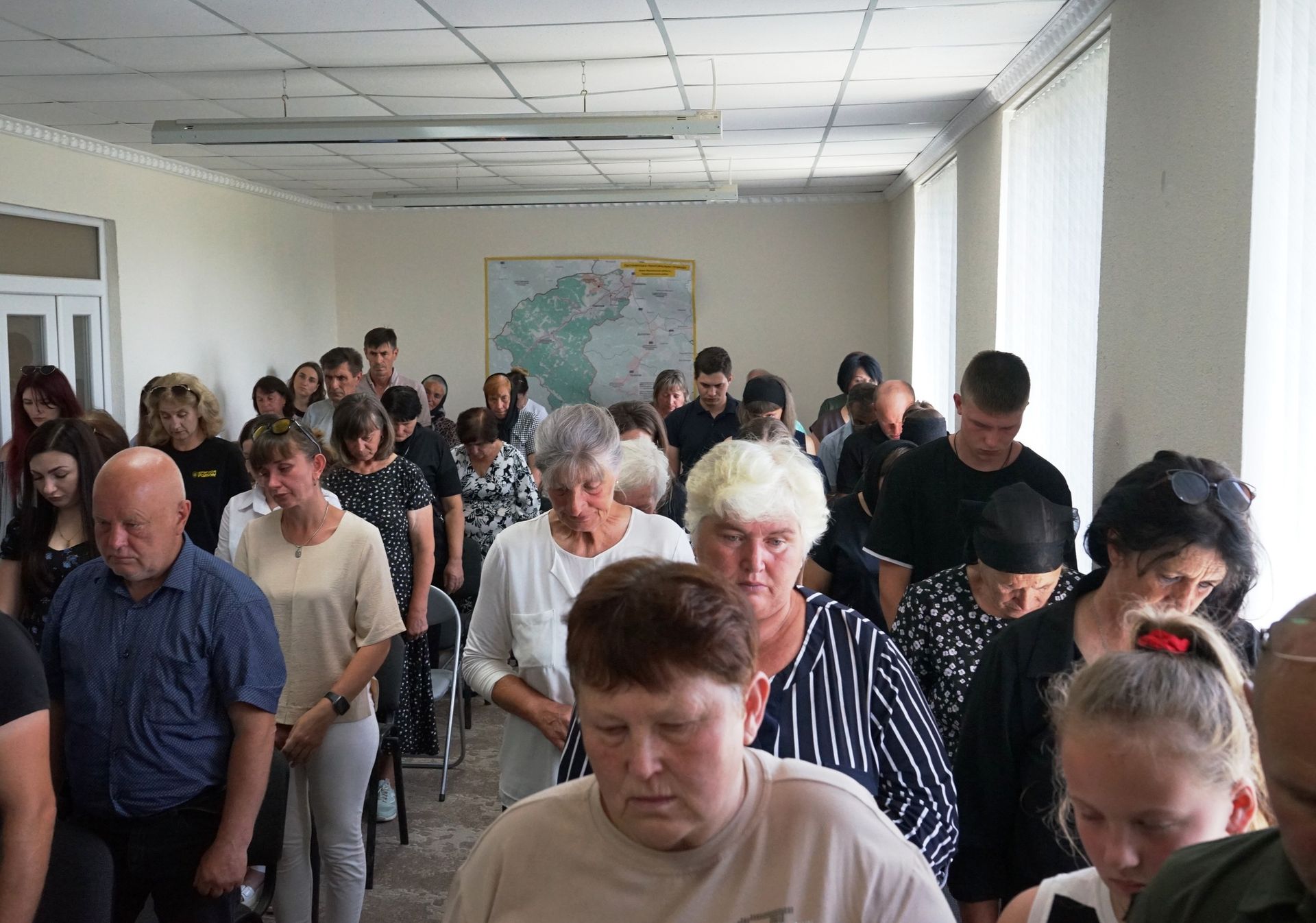 На Надвірнянщині відзначили загиблих воїнів памʼятною відзнакою "Вічна памʼять Героям Прикарпаття" 14