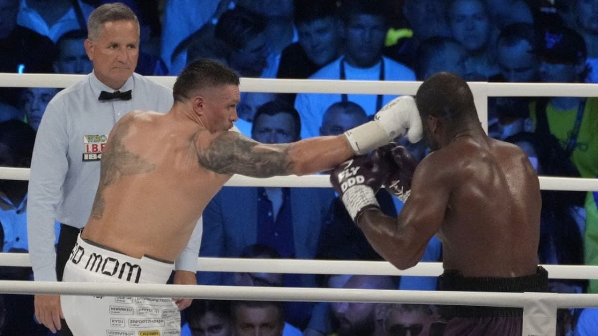 Усик - Дюбуа: де і коли дивитись поєдинок за звання чемпіона світу з боксу