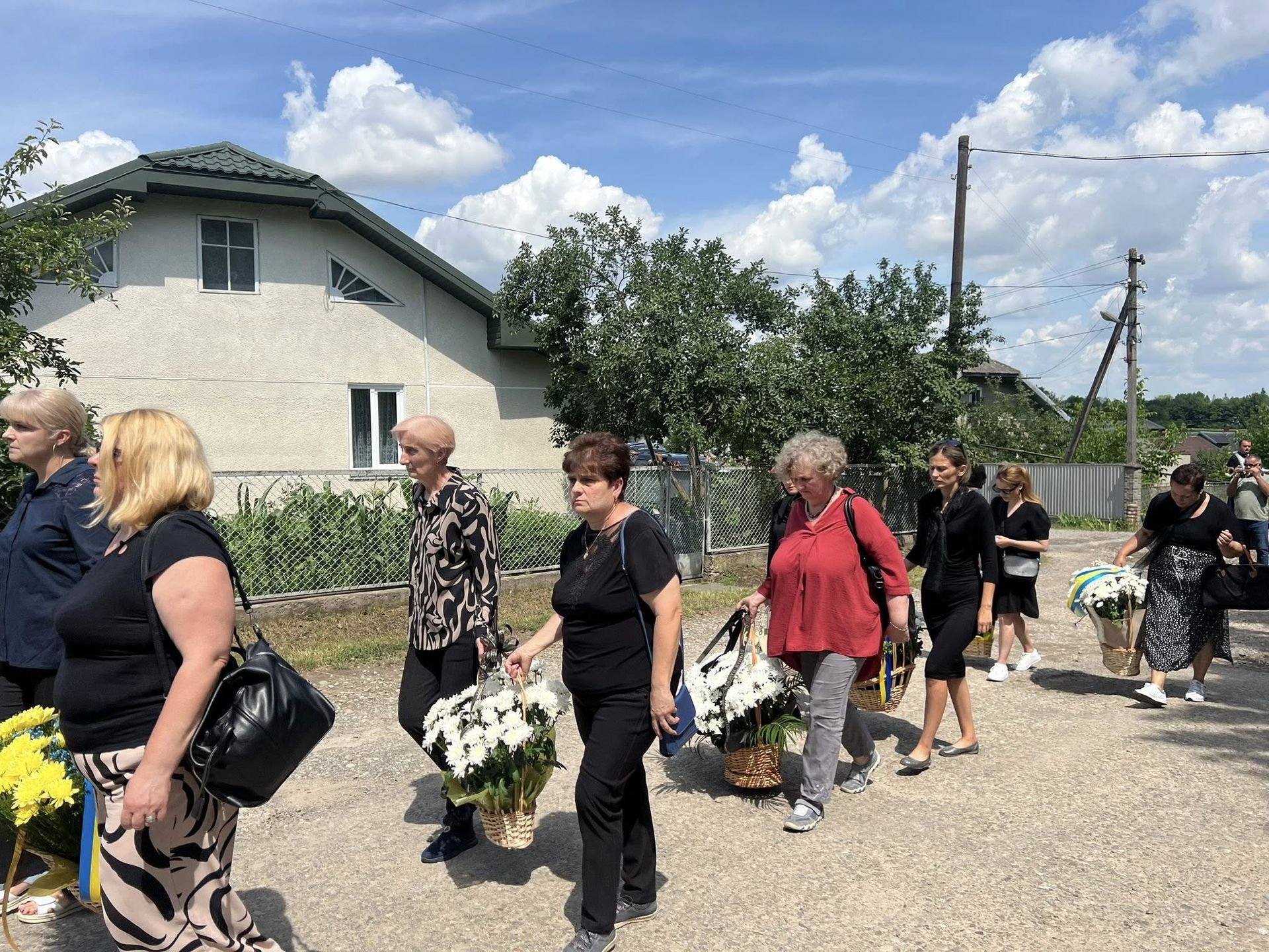 У Городенківська громада попрощалась з полеглим Героєм Любомир Козьміна 4