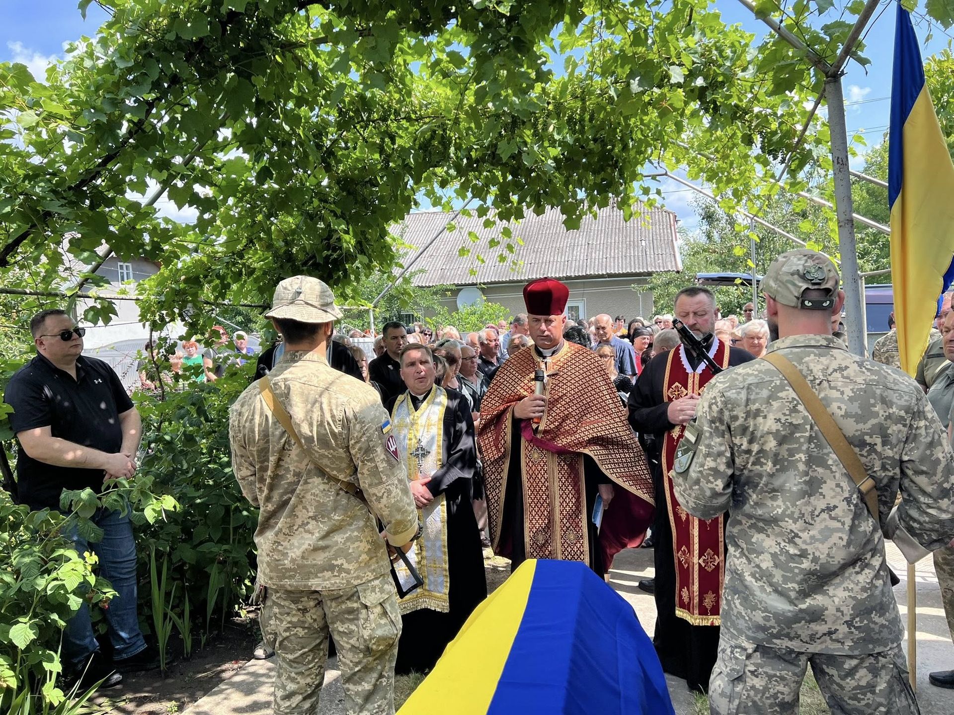 У Городенківська громада попрощалась з полеглим Героєм Любомир Козьміна 6