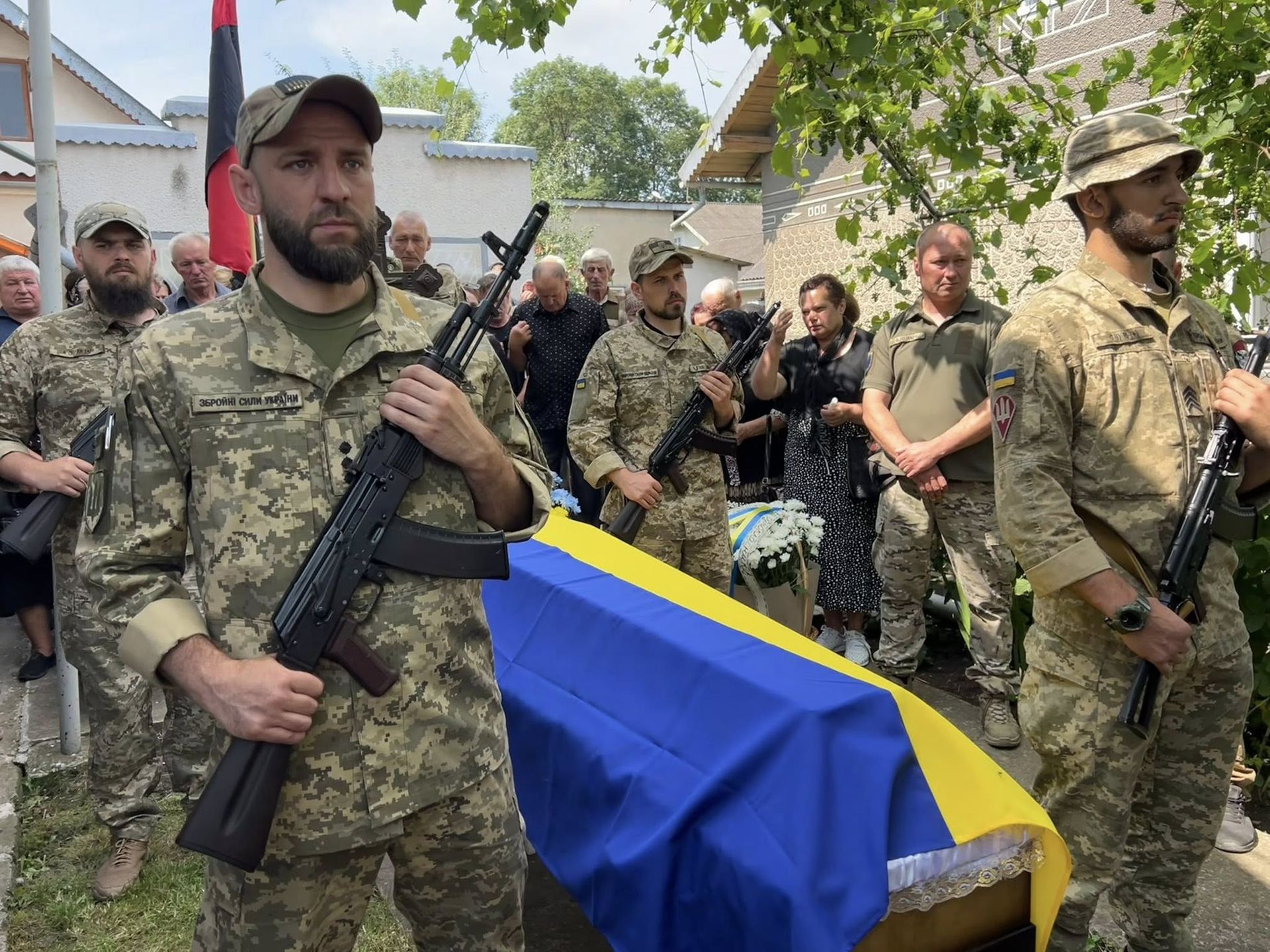У Городенківська громада попрощалась з полеглим Героєм Любомир Козьміна 18