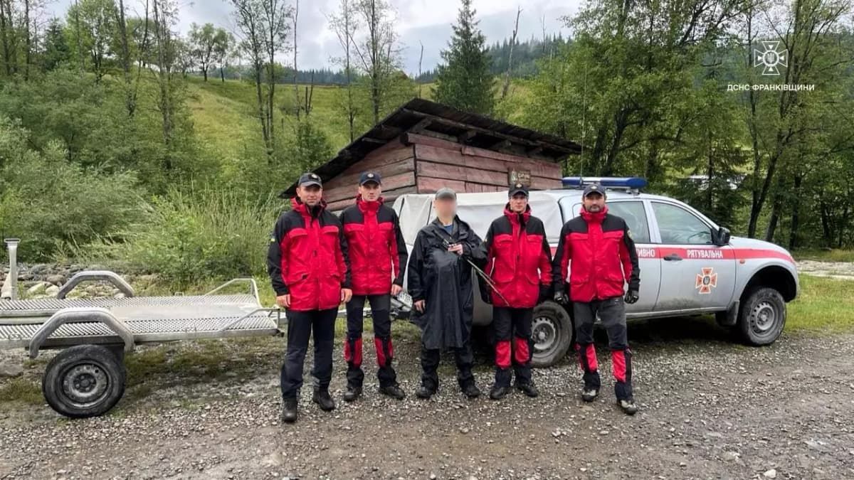 заблукав турист