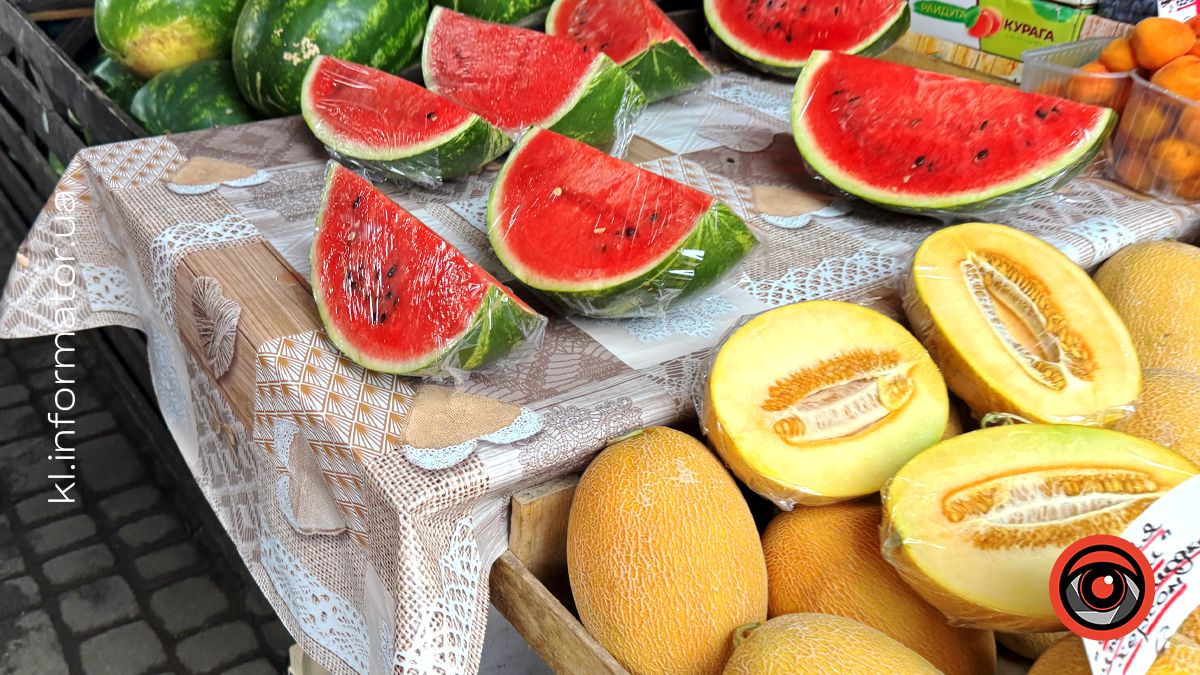 Трохи здешевшали: вартість кавуна та дині в Коломиї
