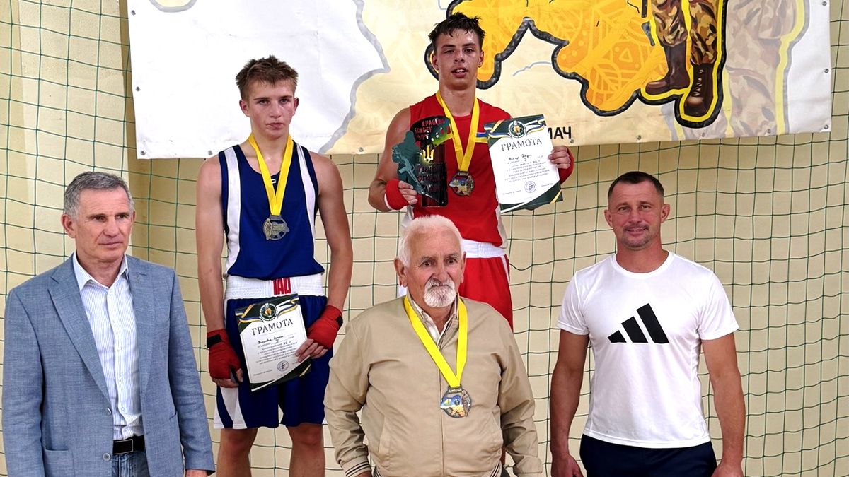 Коломийські боксери стали чемпіонами Всеукраїнського турніру з боксу.