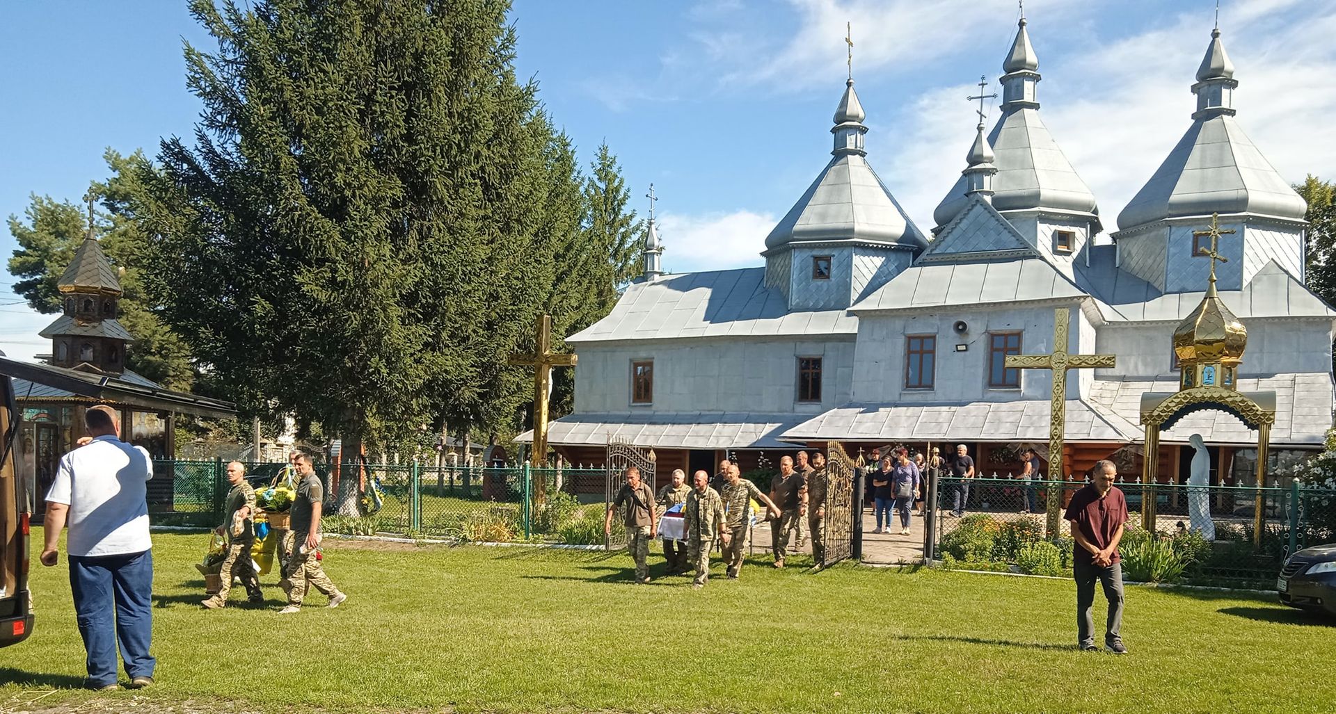 На Коломийщині прощалися воїном, який загинув під час атаки на Прикарпаття 1