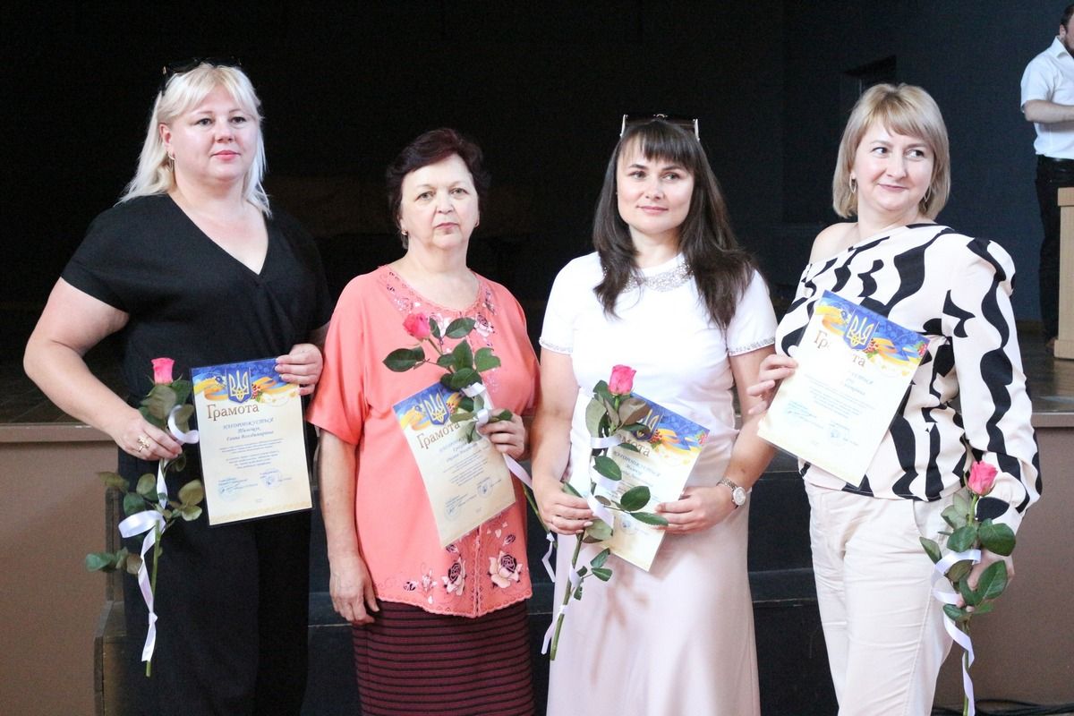 Медикам Коломийщини вручили медалі, грамоти та подяки 3