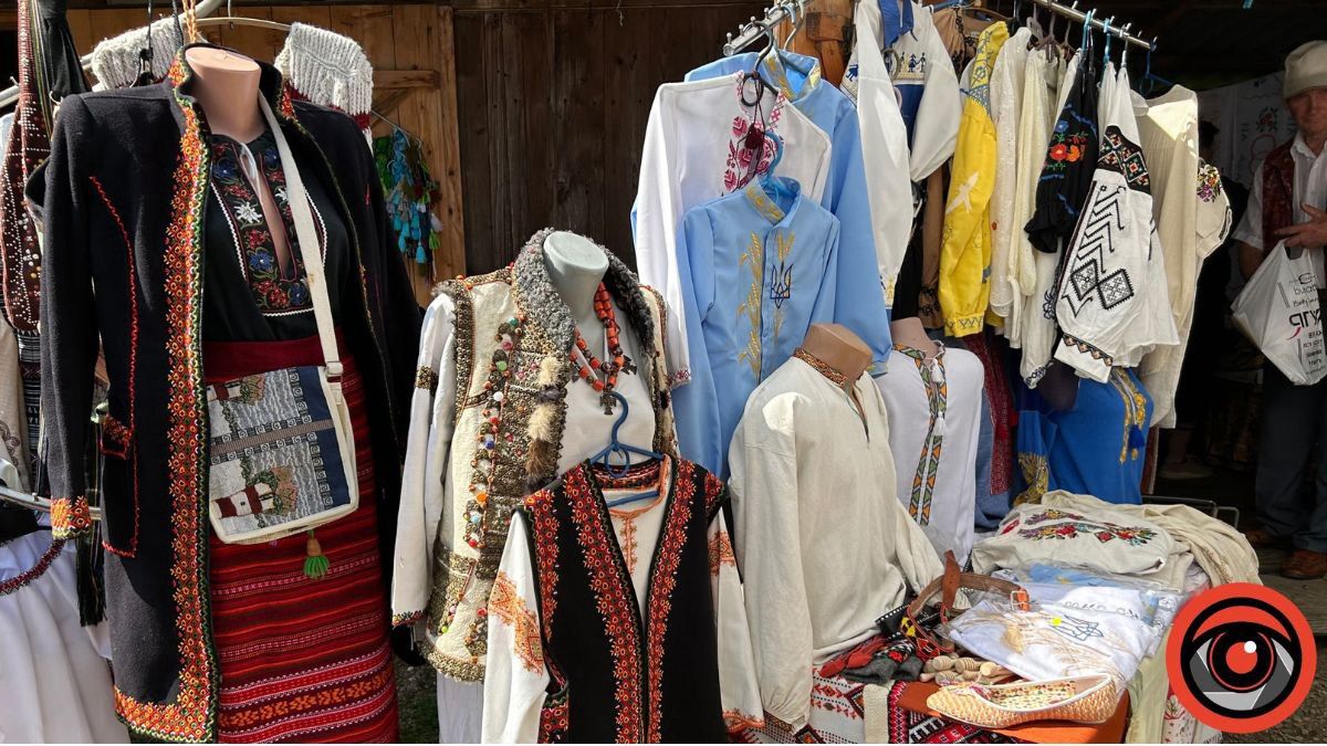 Вишиванка з Косова: які ціни на гуцульському ринку 3
