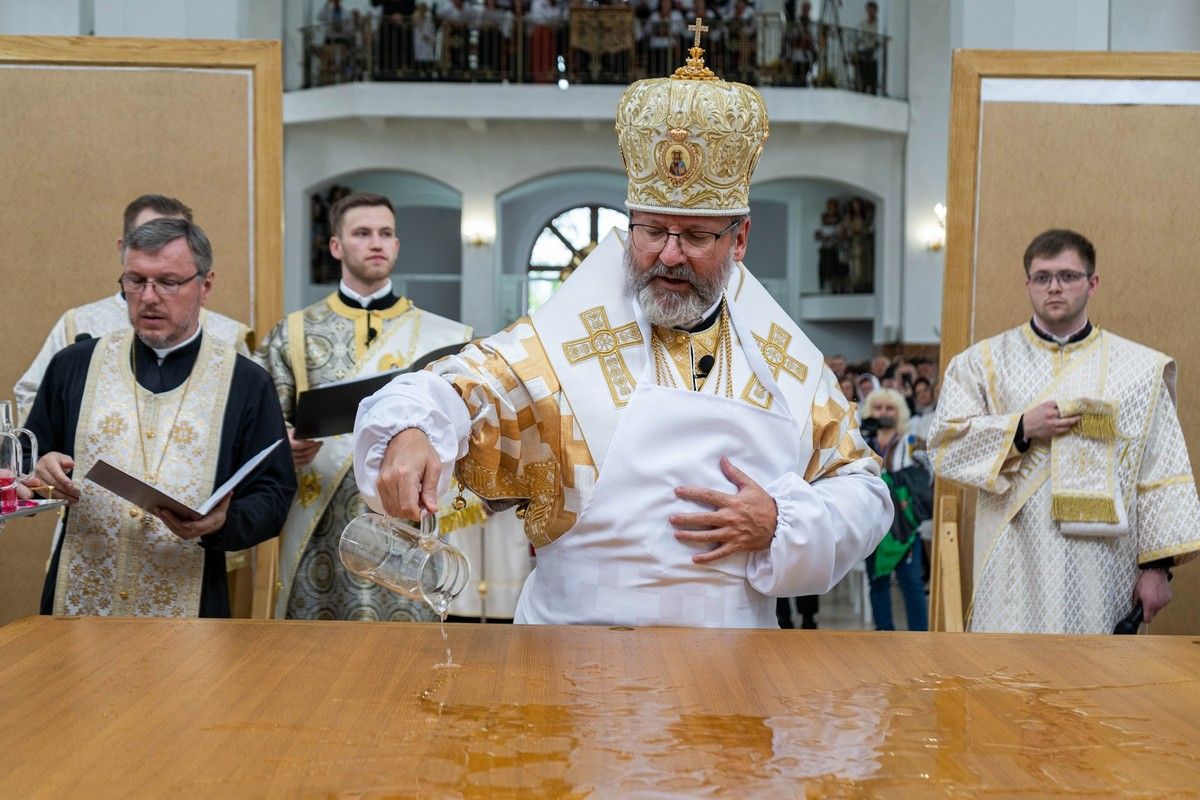 Будували 30 років: у Делятині урочисто освятили храм Всіх Святих Українського Народу 7