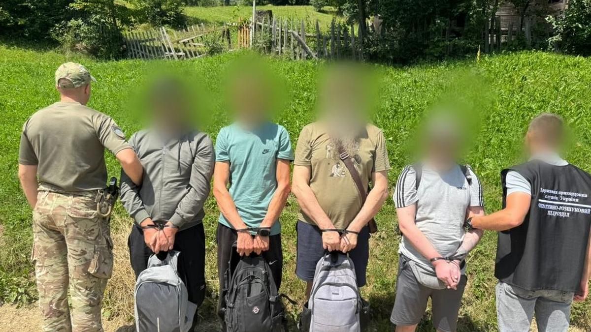 Чотирьох порушників кордону, серед яких прикарпатець, затримали на Закарпатті