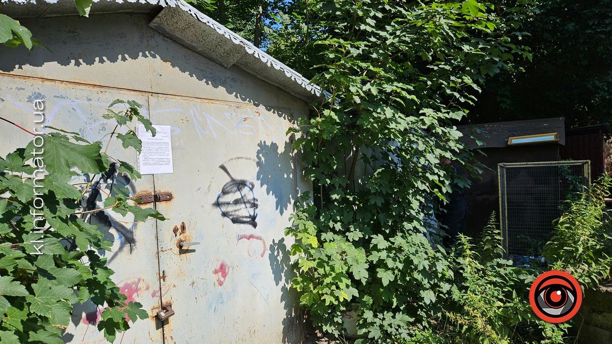 Муніципальна інспекція взялась за гаражі в центрі Коломиї 3
