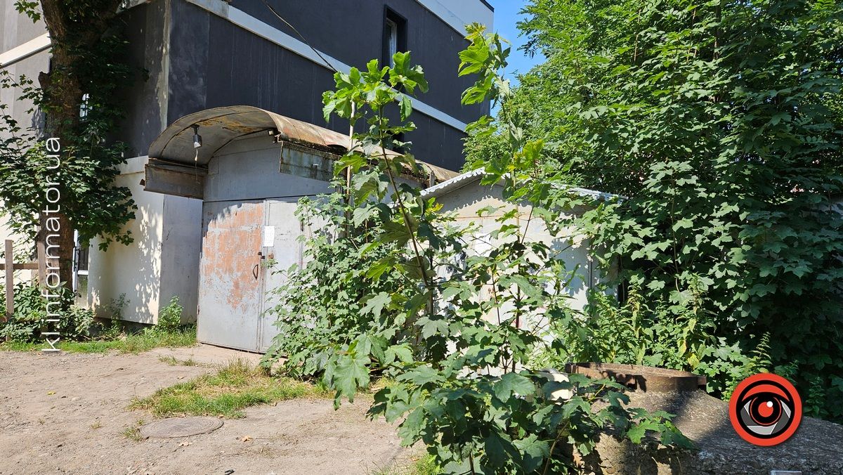 Муніципальна інспекція взялась за гаражі в центрі Коломиї 2