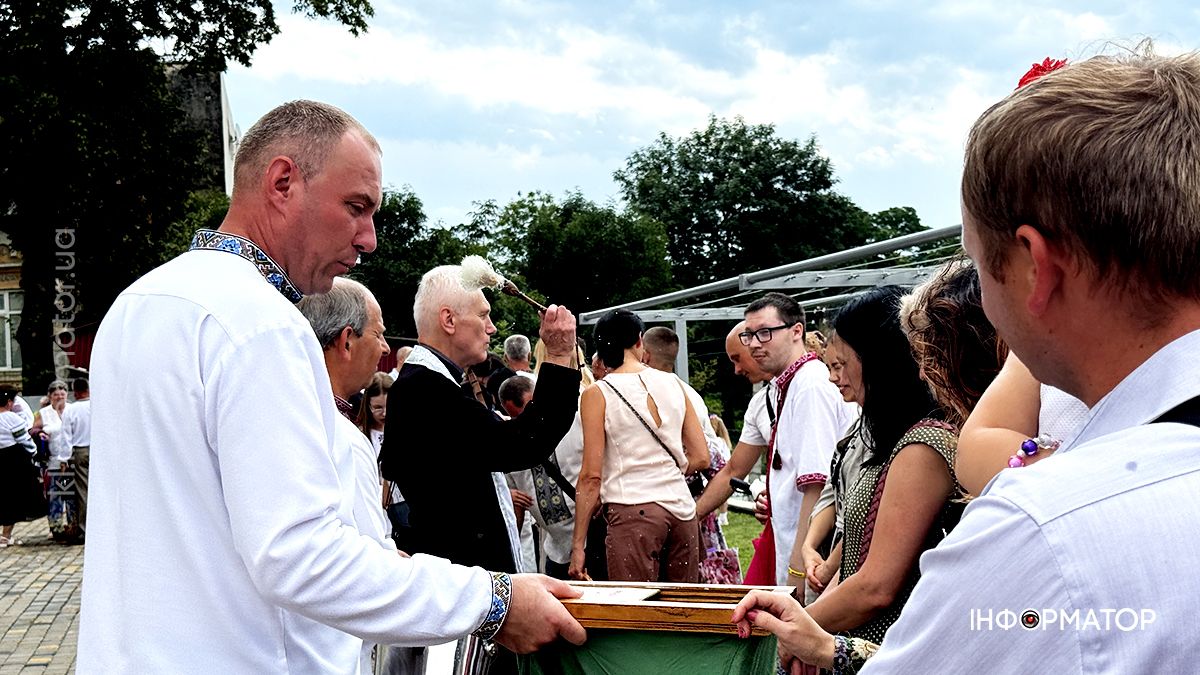 Яблучний Спас у Коломиї: як містяни освячували кошики з фруктами 5