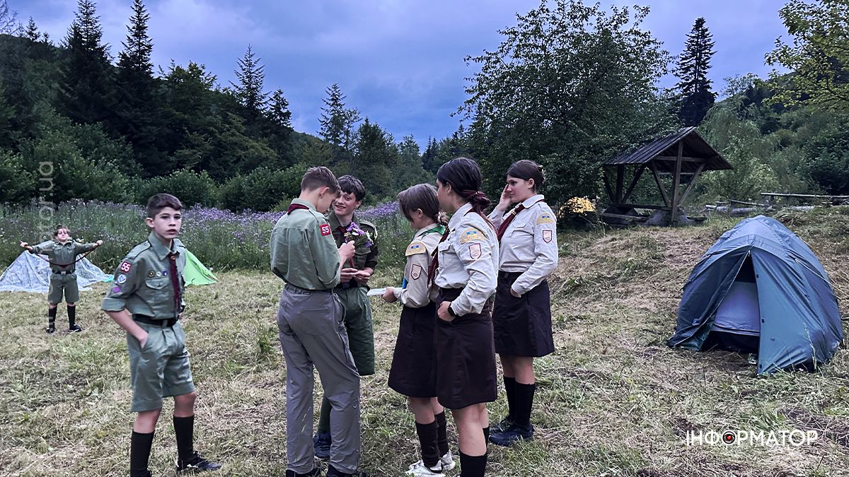 Серед гір, без звʼязку та Інтернету: фоторепортаж з табору коломийських пластунів 4
