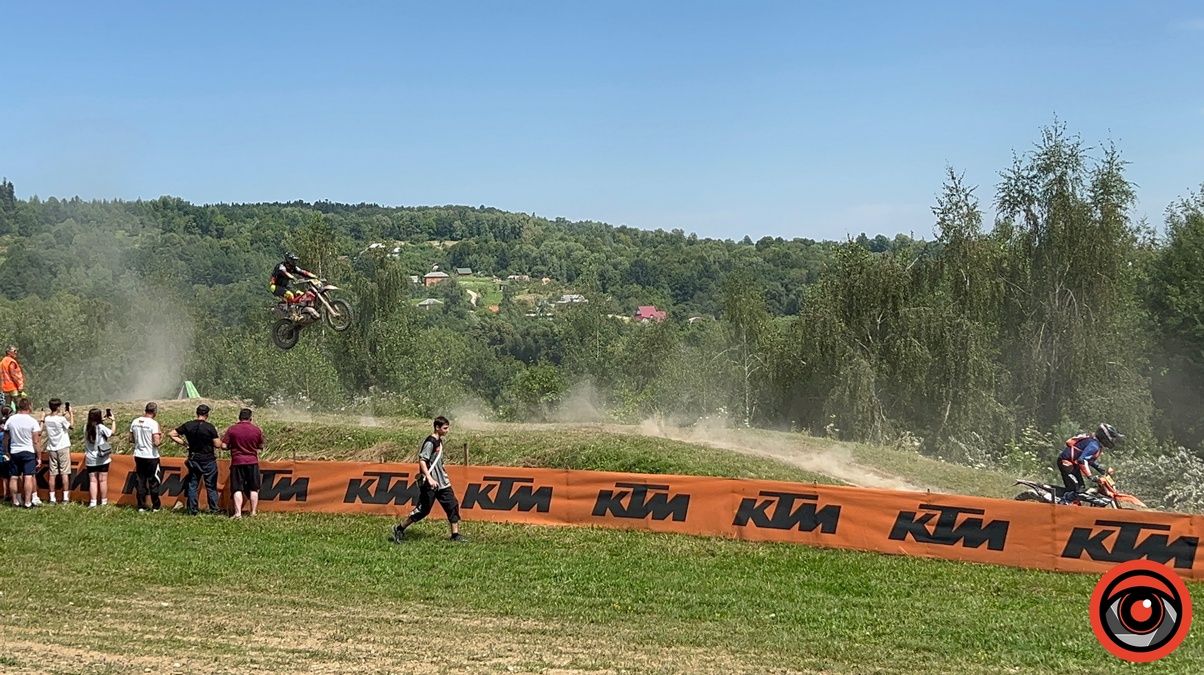 На Косівщині відбувся IV етап Чемпіонату України з Кантрі-Кросу, де зібрали кошти "Едельвейсам" 5