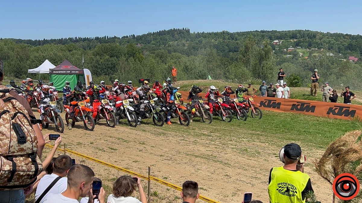 На Косівщині відбувся IV етап Чемпіонату України з Кантрі-Кросу, де зібрали кошти "Едельвейсам" 3
