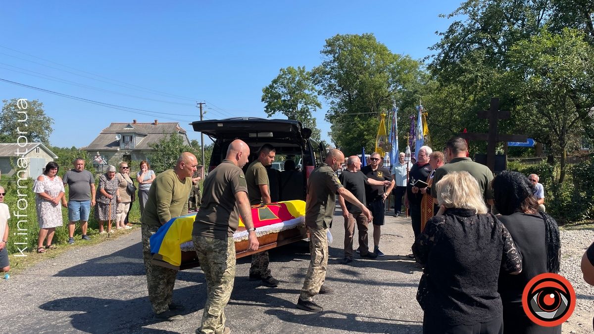 Полеглий захисник Ігор Ребеджук повернувся до рідного села на Коломийщині 8