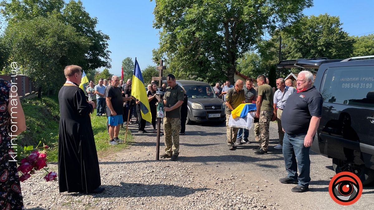 Полеглий захисник Ігор Ребеджук повернувся до рідного села на Коломийщині 7