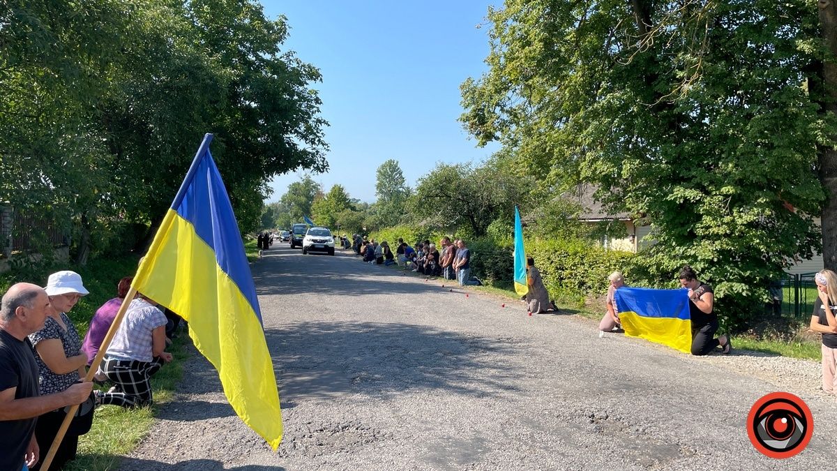 Полеглий захисник Ігор Ребеджук повернувся до рідного села на Коломийщині 1