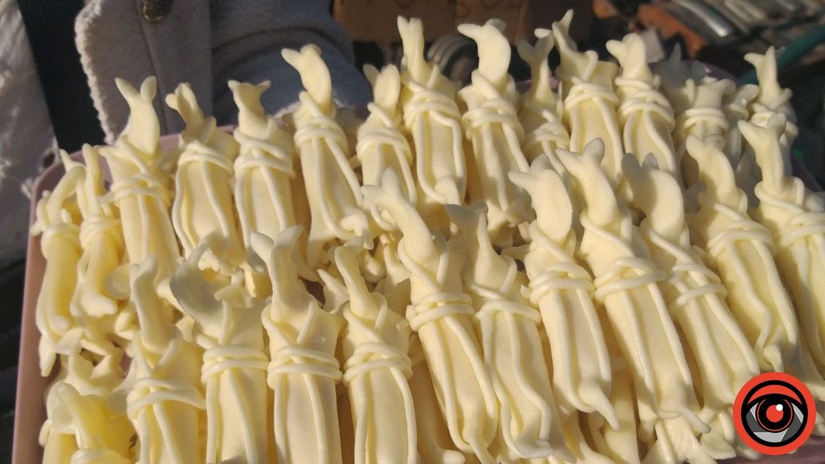 Сирні коники на Смоднянському базарі