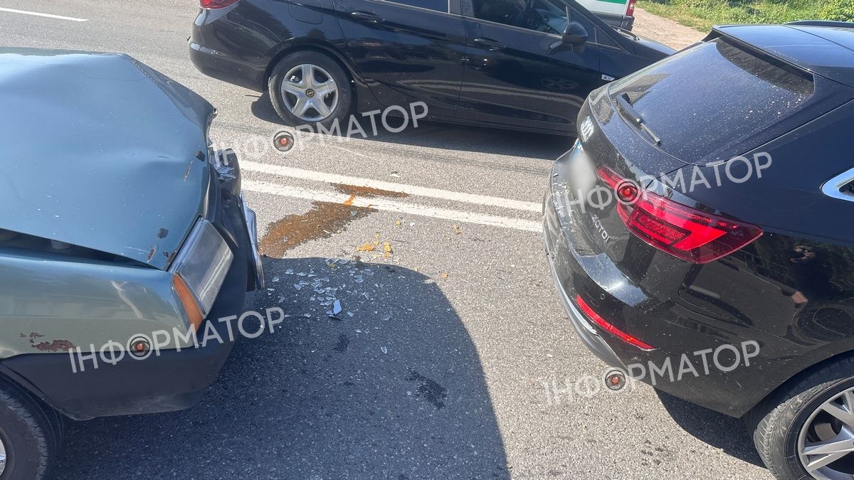 У Марківцях зіткнулися чотири автівки 3