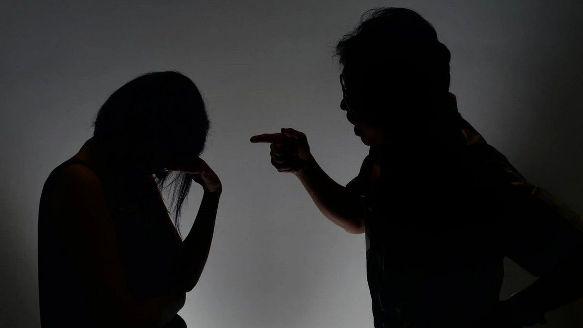 У Коломиї судили чоловіка, який виганяв з дому дружину