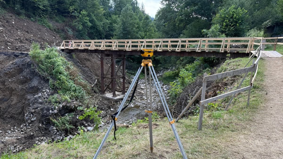 На Косівщині триває будівництво нового мосту через Рибницю