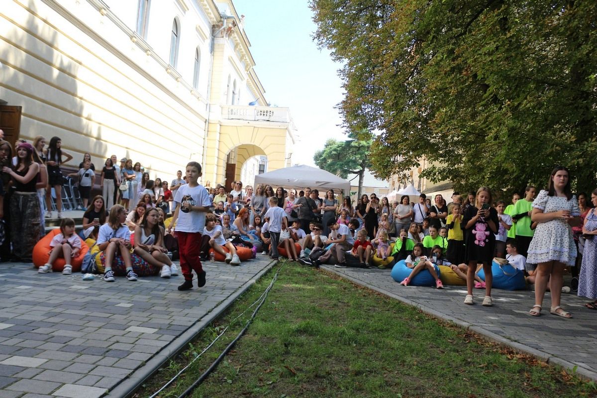 У Коломиї вітали молодь та вручали нагороди 3