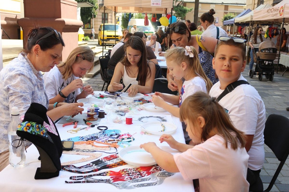 У Коломиї вітали молодь та вручали нагороди 9