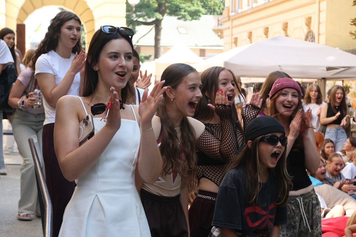 У Коломиї вітали молодь та вручали нагороди 13