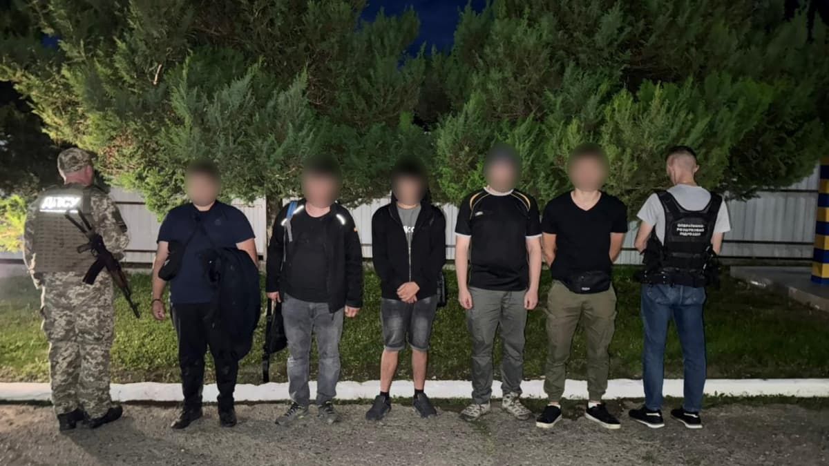 Історія невдалої "нічної мандрівки" або як прикарпатець разом з чотирма чоловіками незаконно мандрували до Румунії