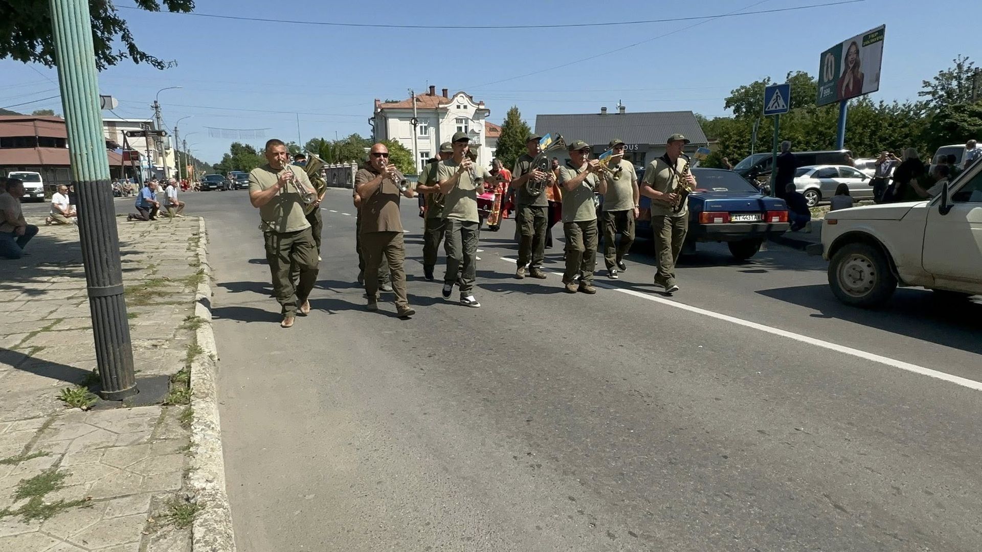 На Надвірнянщині попрощались із загиблим Героєм Владиславом Слезінським 2