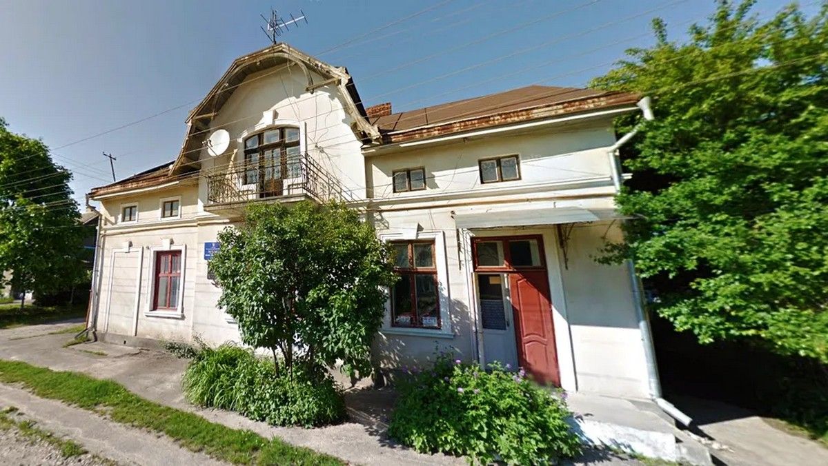 Влада Коломиї вдесяте намагається продати будинок бібліотеки