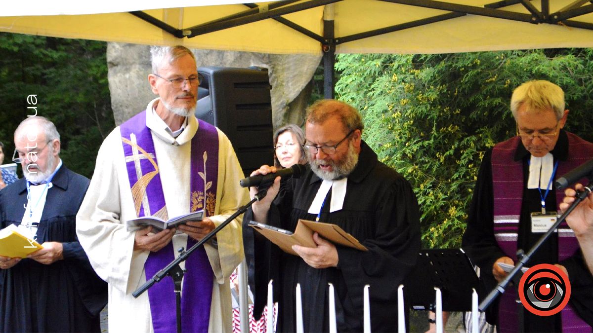 Молитва покаяння, примирення та зцілення пройшла у Коломийській громаді 1